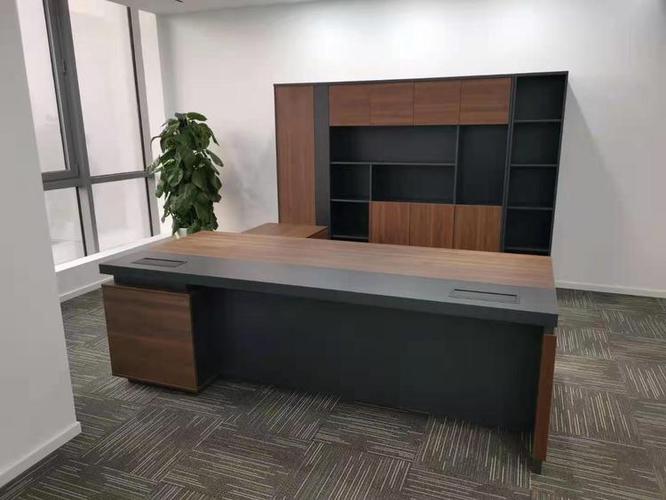 华誉北京办公室家具厂可以为企业量身定制设计办公桌椅